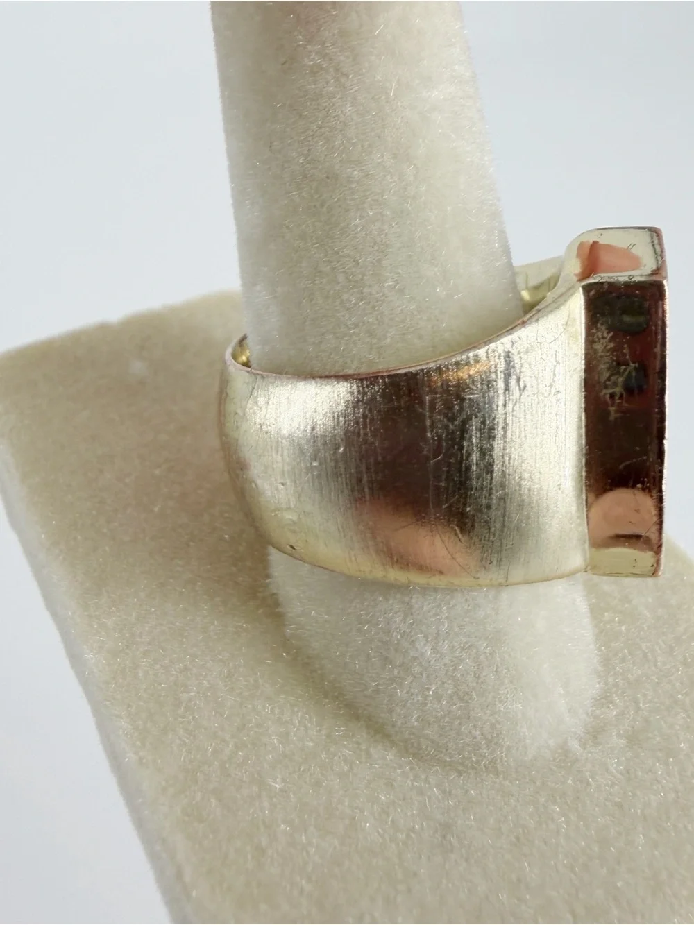 Kendra Scott Gold Plated Reagan Ring Size 8-8.5